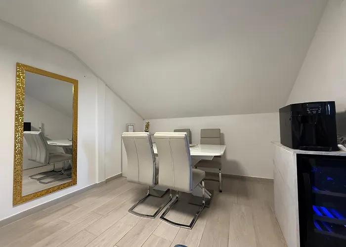 Apartamento Golden Wave Vir