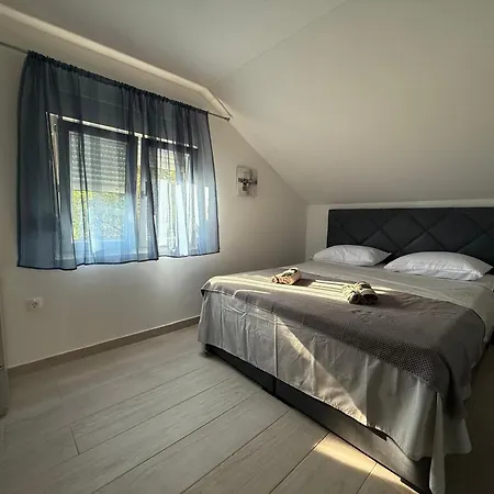 Apartment Golden Wave *