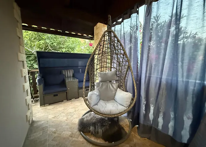 Golden Wave Apartament *